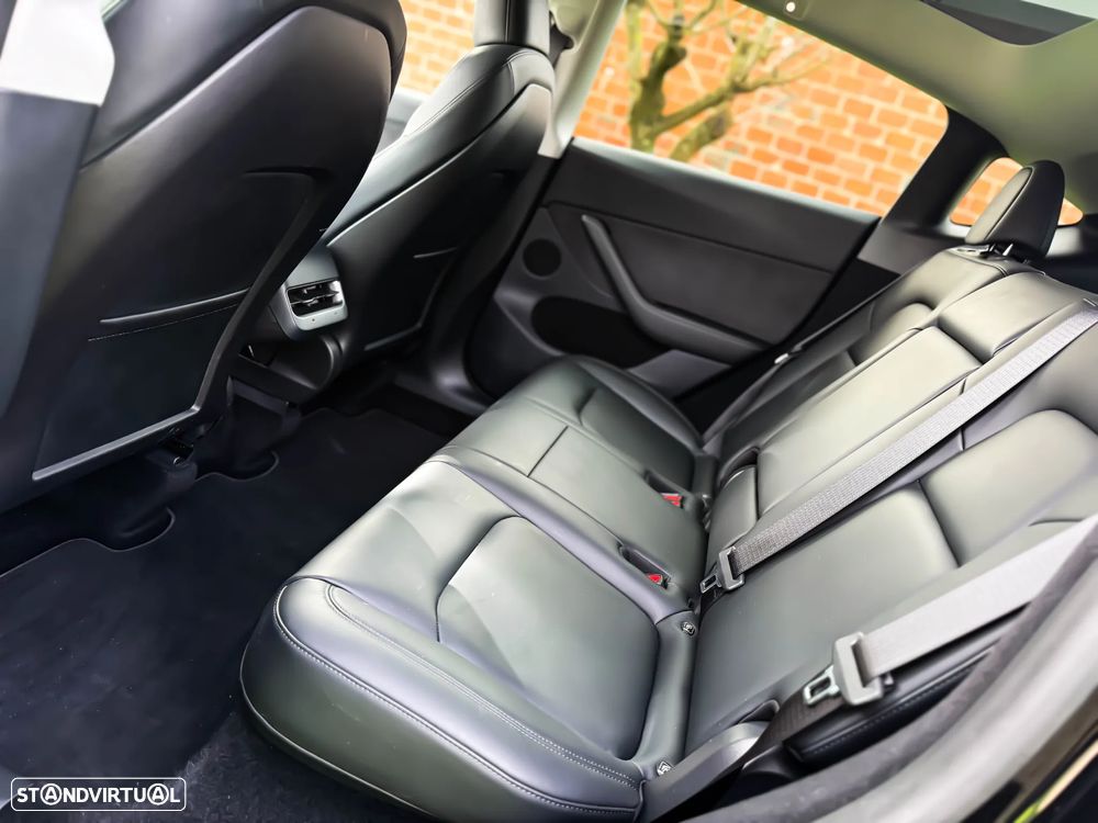 Tesla Model Y Performance Tração Integral - 29