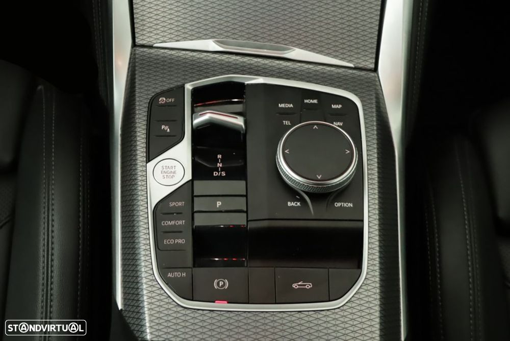 BMW 420 d Desportiva M Auto - 18