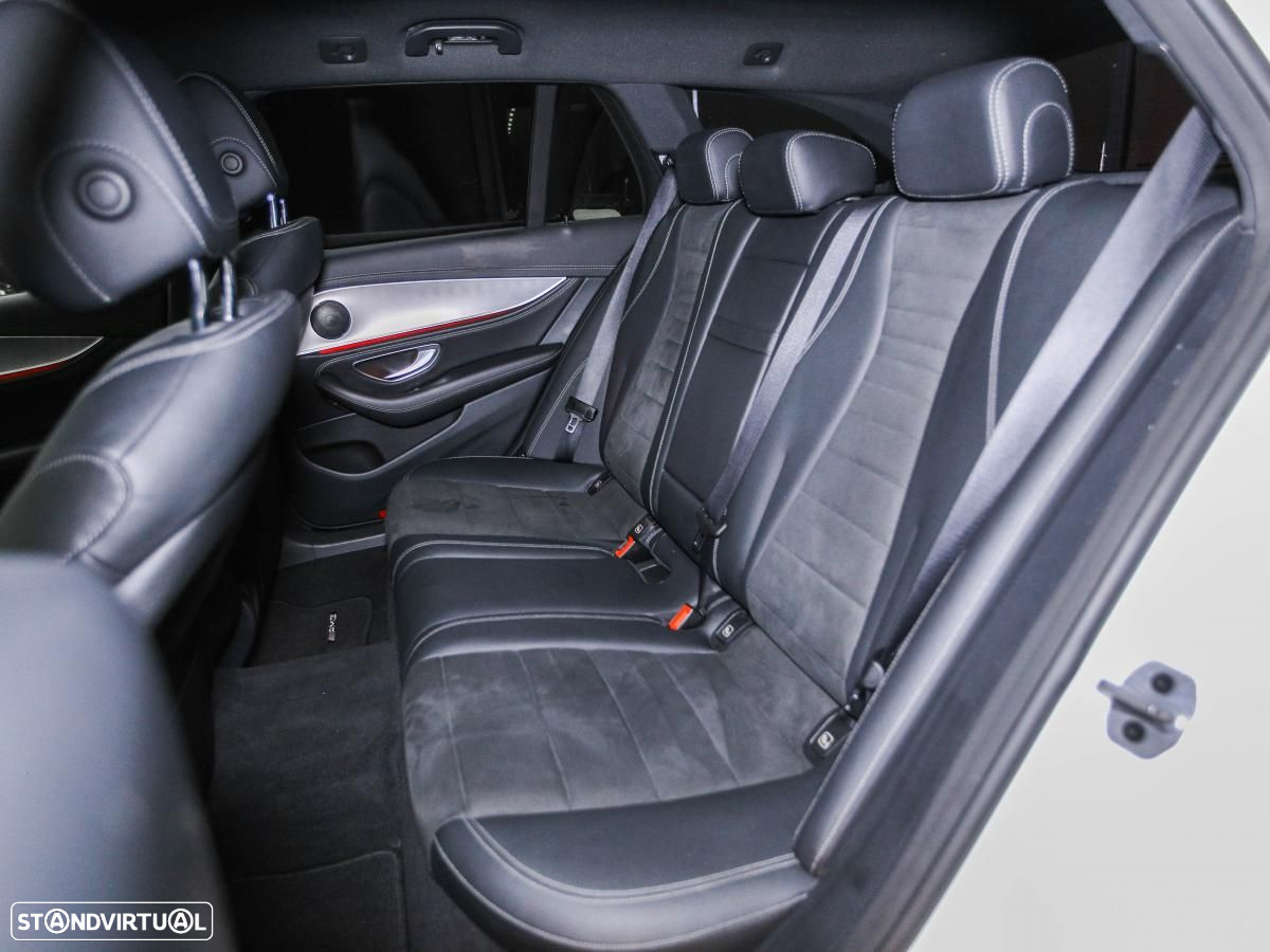 Mercedes-Benz E 300 de AMG Line - 10
