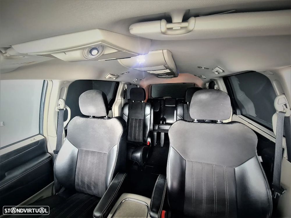 Lancia Voyager 2.8 CRD Platinum - 7