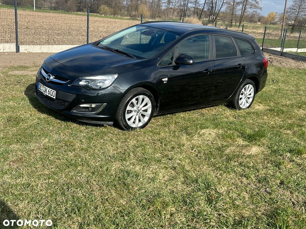 Opel Astra 1.4 Turbo 150 Jahre - 22