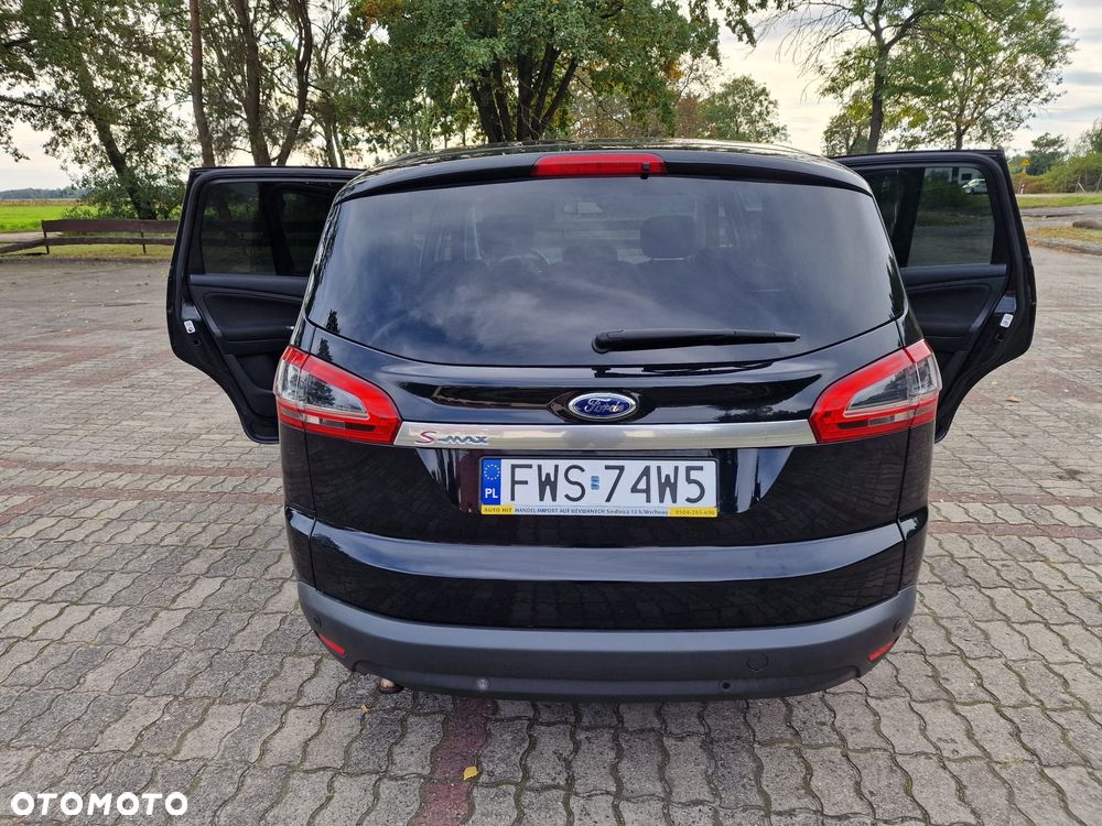 Ford S-Max - 14