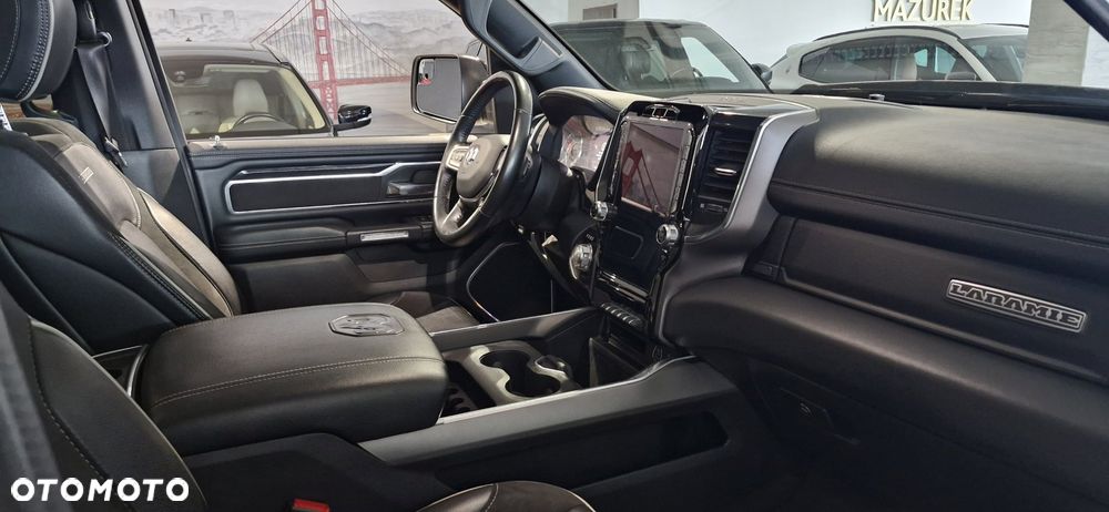 RAM 1500 Crew Cab Laramie - 12