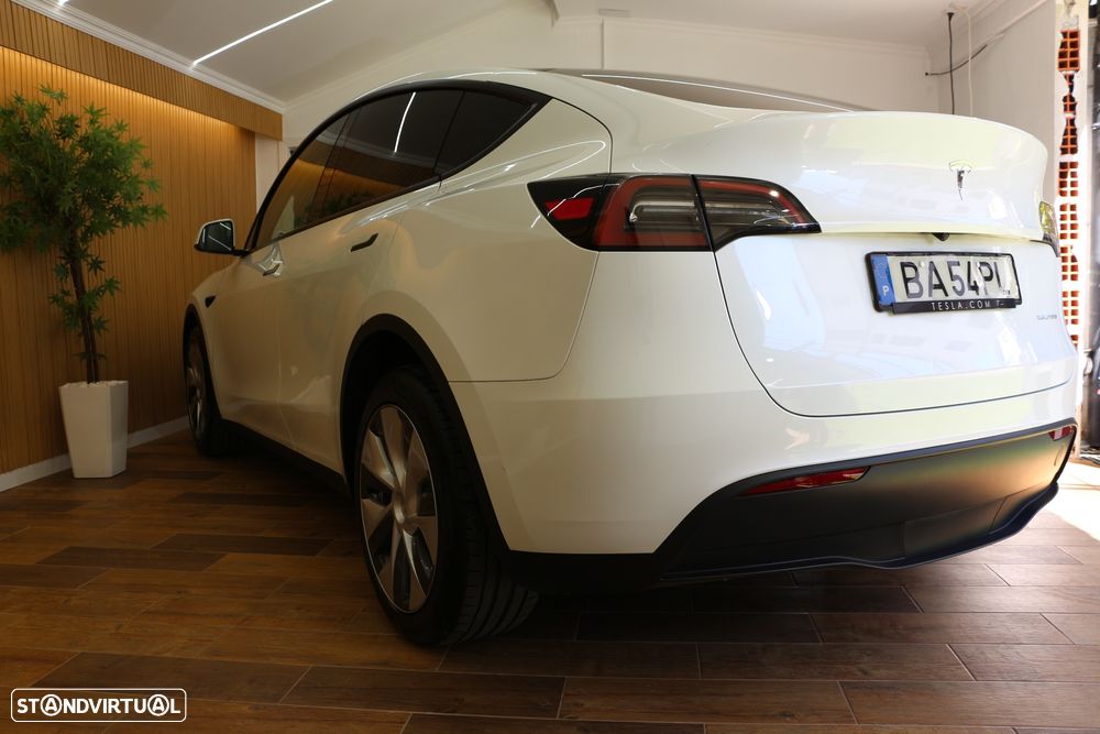 Tesla Model Y Long Range Tração Integral - 22