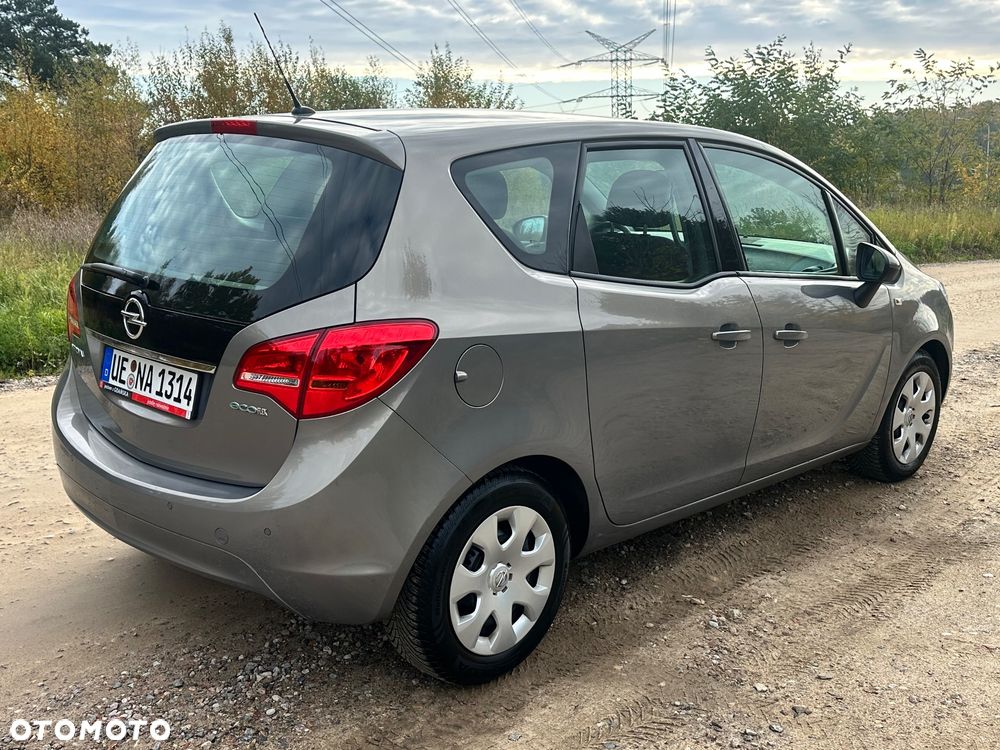 Opel Meriva 2012 photo 4