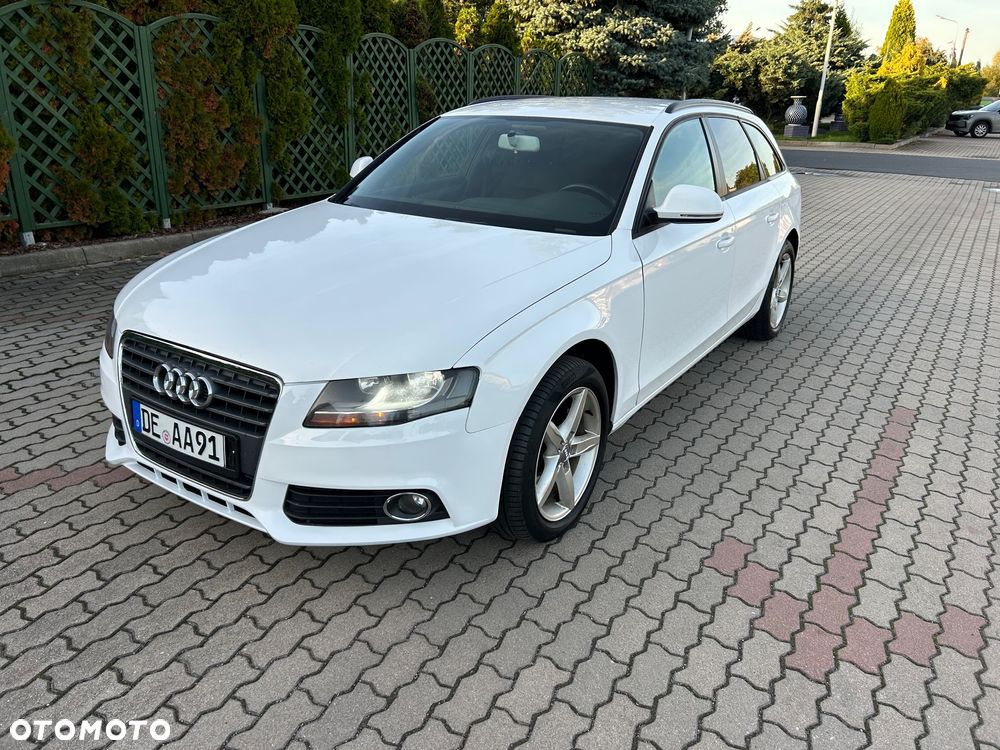 Audi A4 Avant - 1