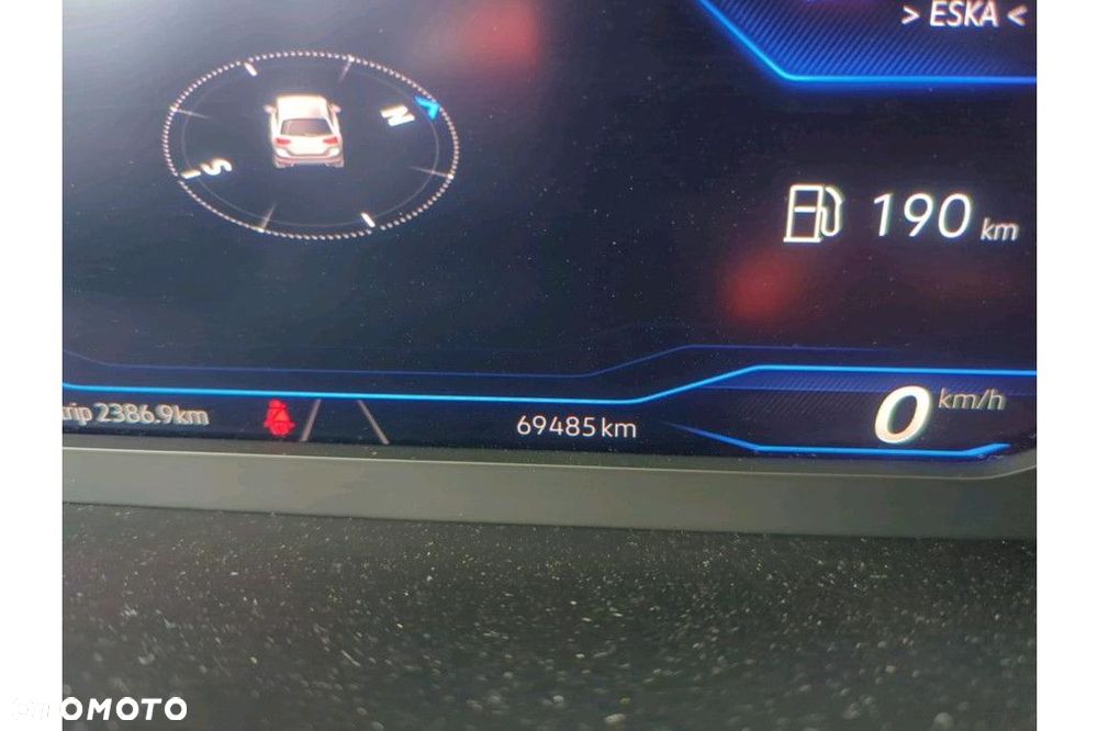Volkswagen Passat Variant 2.0 TDI SCR Business DSG - 12