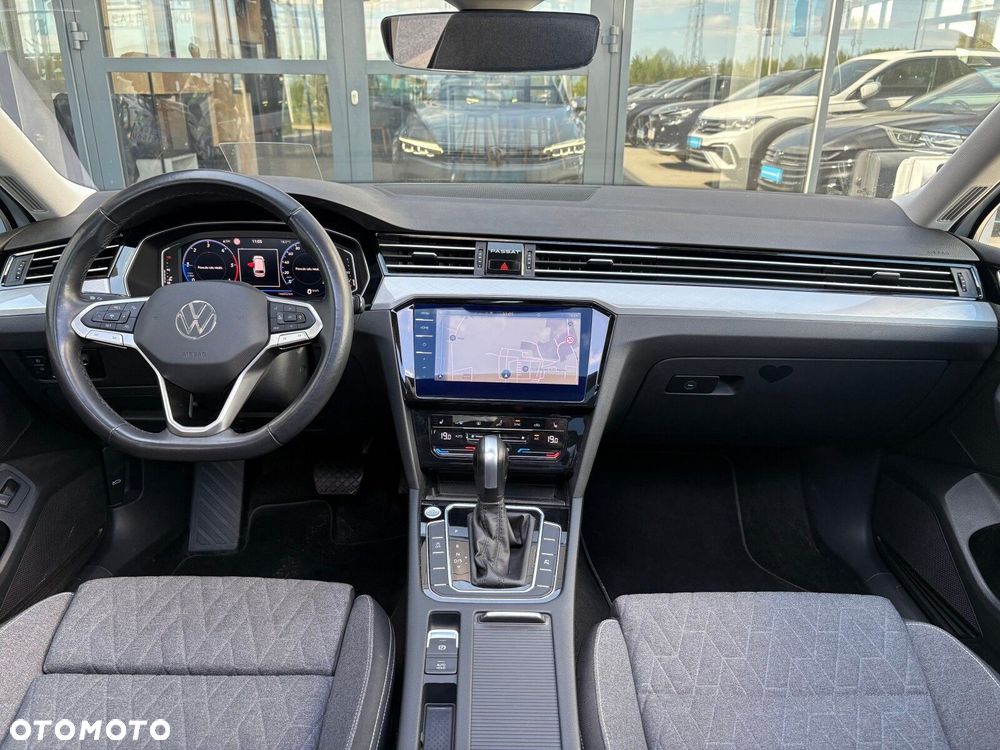 Volkswagen Passat - 10