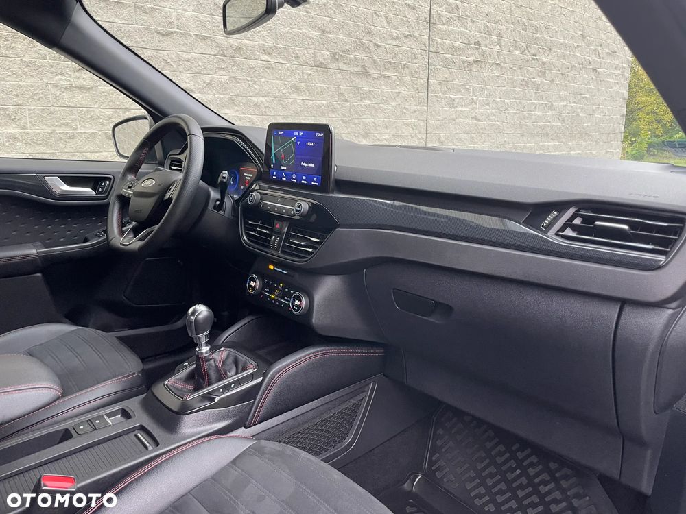 Ford Kuga 2.0 EcoBlue Hybrid ST-LINE - 10