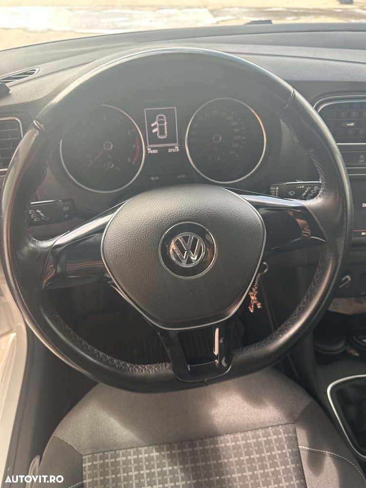 Volkswagen Polo 1.2 TSI Comfortline - 17
