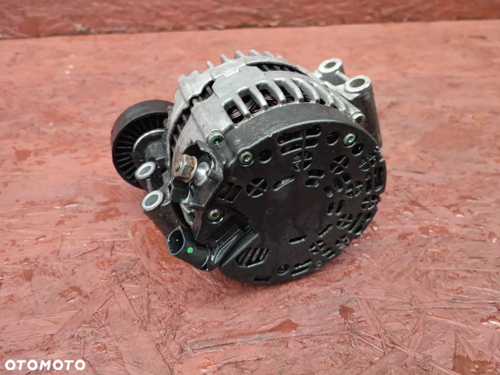 BMW E60 LCI / E61 LCI / E63 LCI / E64 LCI / E70 / E81 / E82 / E83 LCI / E84 / E87 LCI / E88 / E90 / E90 LCI / E91 / E91 LCI / E92 / E92 LCI / E93 / E93 LCI. ORYGINALNY ALTERNATOR DO SILNIKÓW N53 / N52 180A O NR: 7 551 254 / 7 555 926 OEM. 100% SPRAWNY TECHNICZNIE. - 3