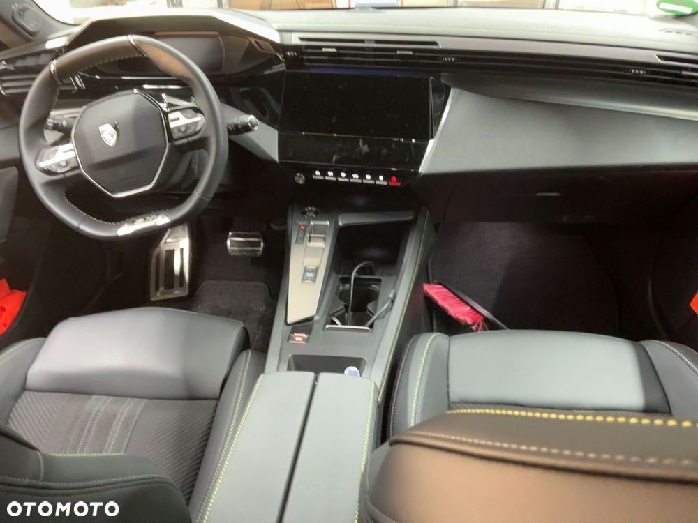Peugeot 308 1.2 PureTech GT S&S EAT8 - 4