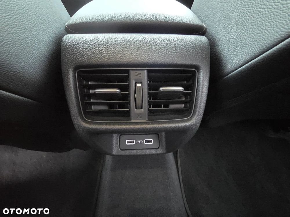 Honda Civic 2.0 i-MMD eHEV Sport CVT - 13