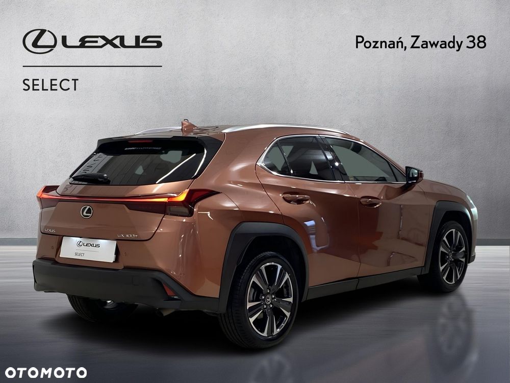 Lexus UX - 2