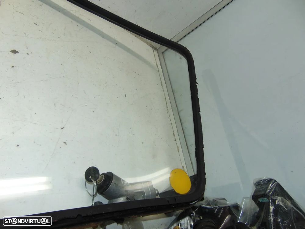 Opel Kadett B para-brisas - 6