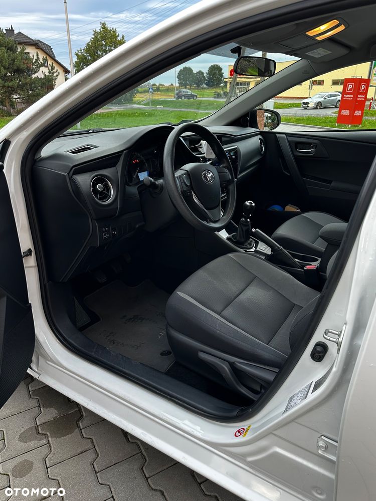 Toyota Auris 1.33 VVT-i Comfort - 6
