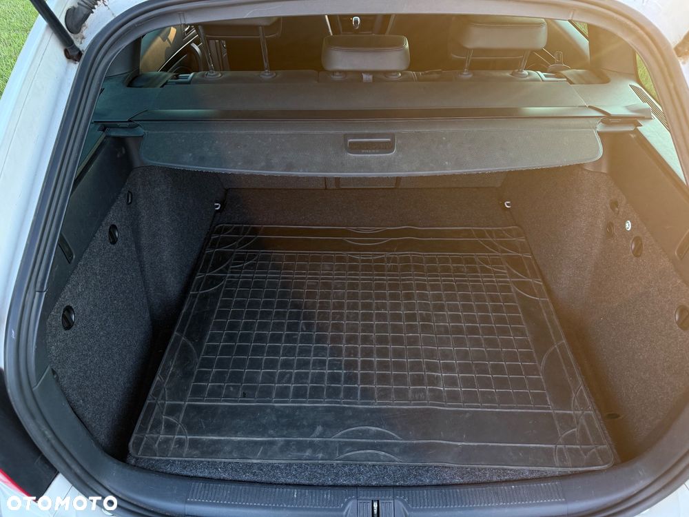 Skoda Octavia 2.0 TDI DPF RS - 28
