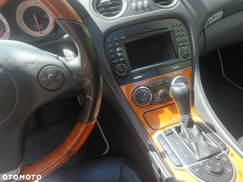 Mercedes-Benz SL 500 - 12