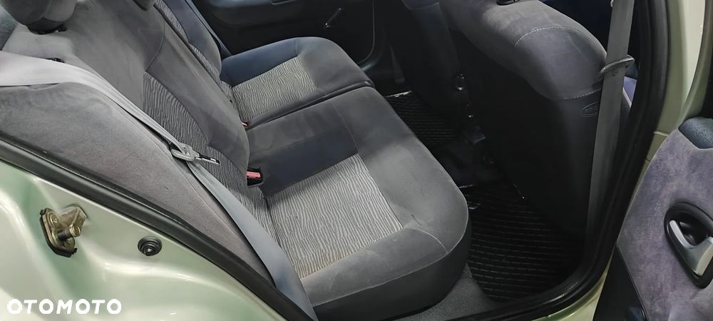 Renault Megane 1.4 Confort Privilege - 12