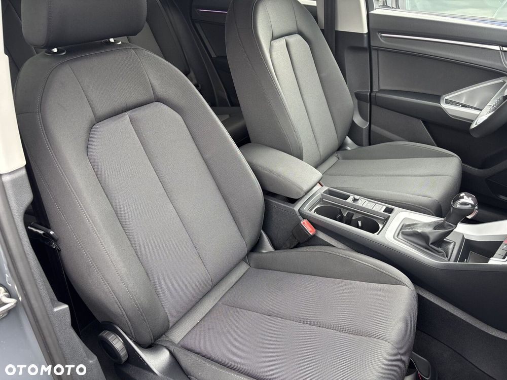 Audi Q3 35 TFSI mHEV Advanced S tronic - 32