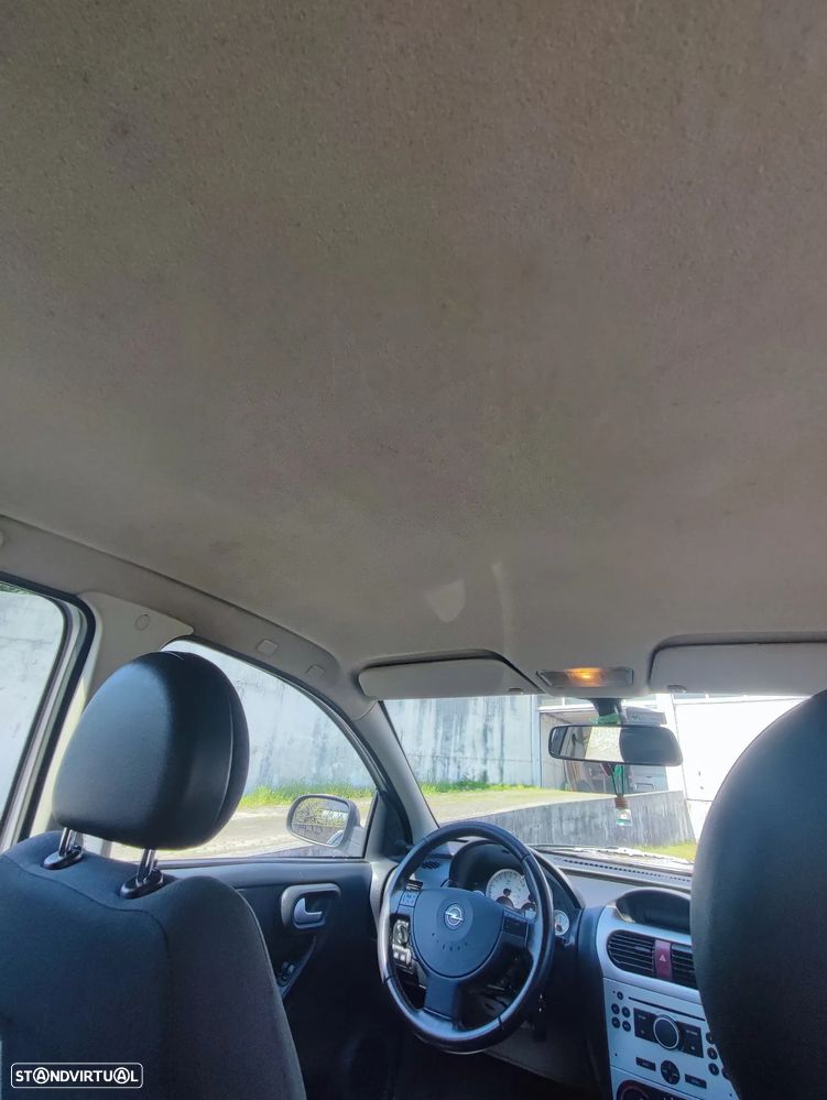 Opel Corsa 1.2 Twinport Silver - 11