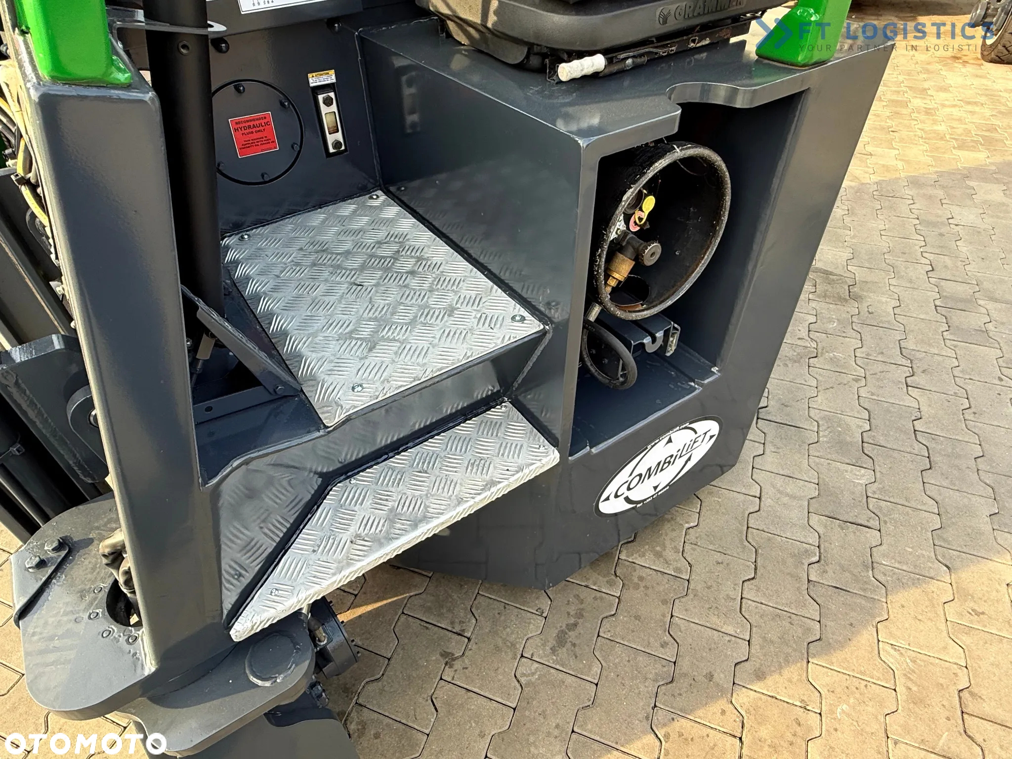 Combilift C3000CB / GAZ / TRIPLEX - 6500MM / WOLNY SKOK / POZYCJONER / PRZESUW BOCZNY / STAN IDEALNY - 34