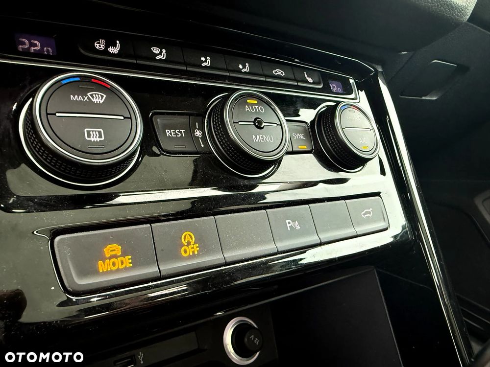 Volkswagen Touran 2.0 TDI BMT Highline DSG - 18