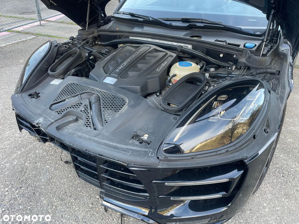 Porsche Macan Turbo PDK - 7