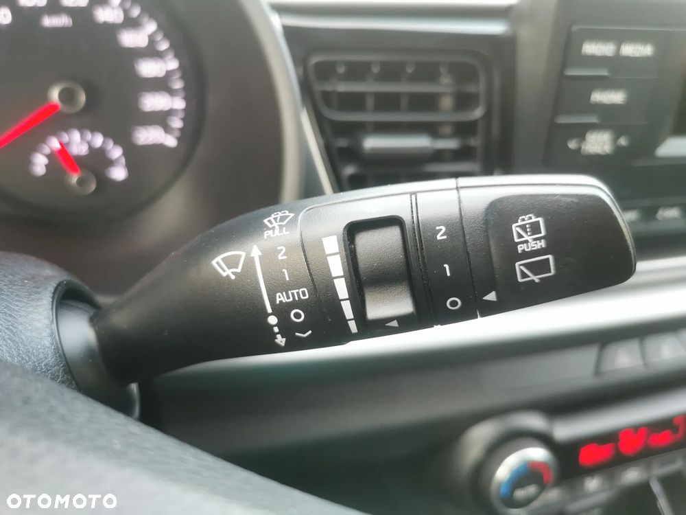 Kia Rio 1.2 XL - 19