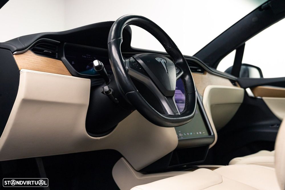 Tesla Model X 100 kWh Long Range AWD - 24