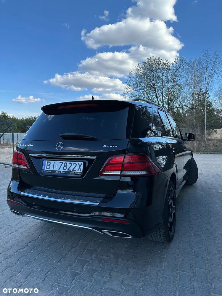 Mercedes-Benz GLE 250 d 4-Matic - 3