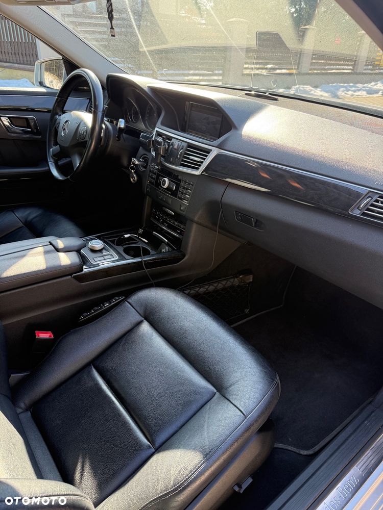 Mercedes-Benz Klasa E 350 CDI DPF 4Matic BlueEFFICIENCY 7G-TRONIC Avantgarde - 18