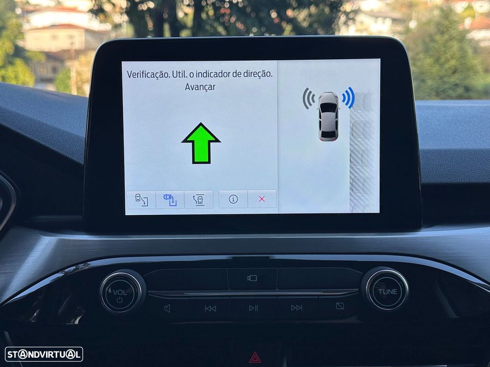 Ford Kuga 2.5 PHEV Titanium - 17