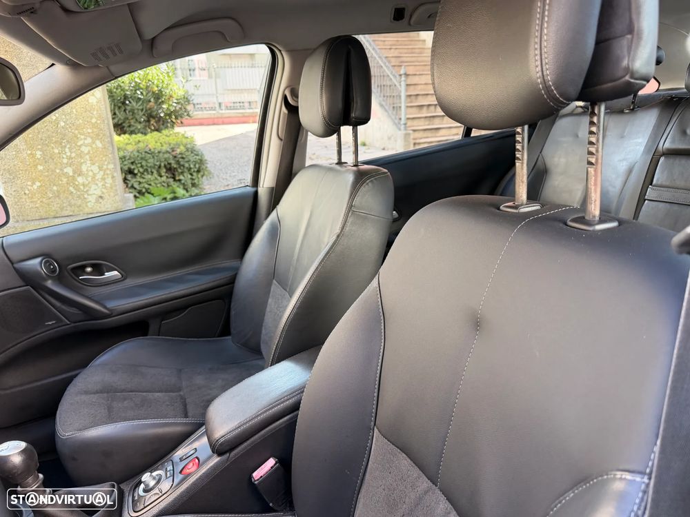 Renault Laguna Break 1.9 dCi Dynamique Luxe - 10