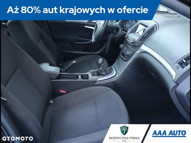 Opel Insignia - 10