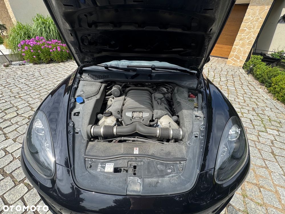 Porsche Cayenne GTS - 16