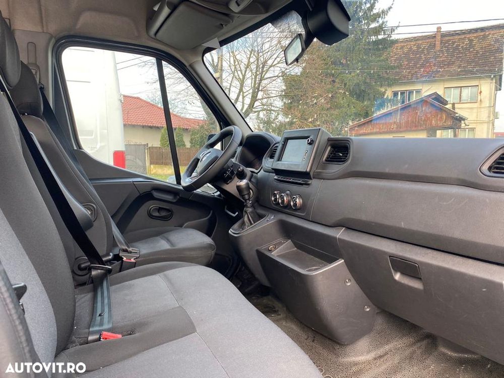 Renault Master 2.3 Blue 145 TT Combi 3,5t L2H2 8+1 - 6