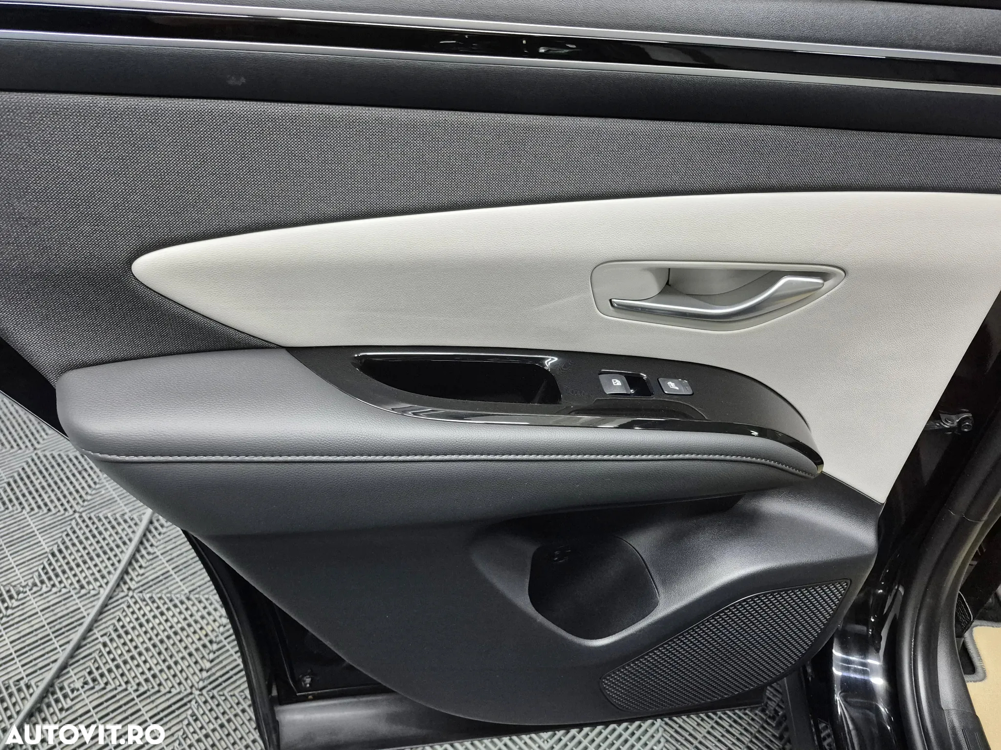 Hyundai Tucson PHEV 1.6 l 265 CP 4WD 6AT Premium - 18