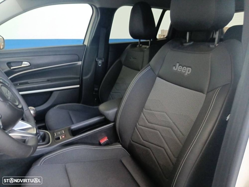 Jeep Avenger 1.2 GSE T3 Altitude - 9