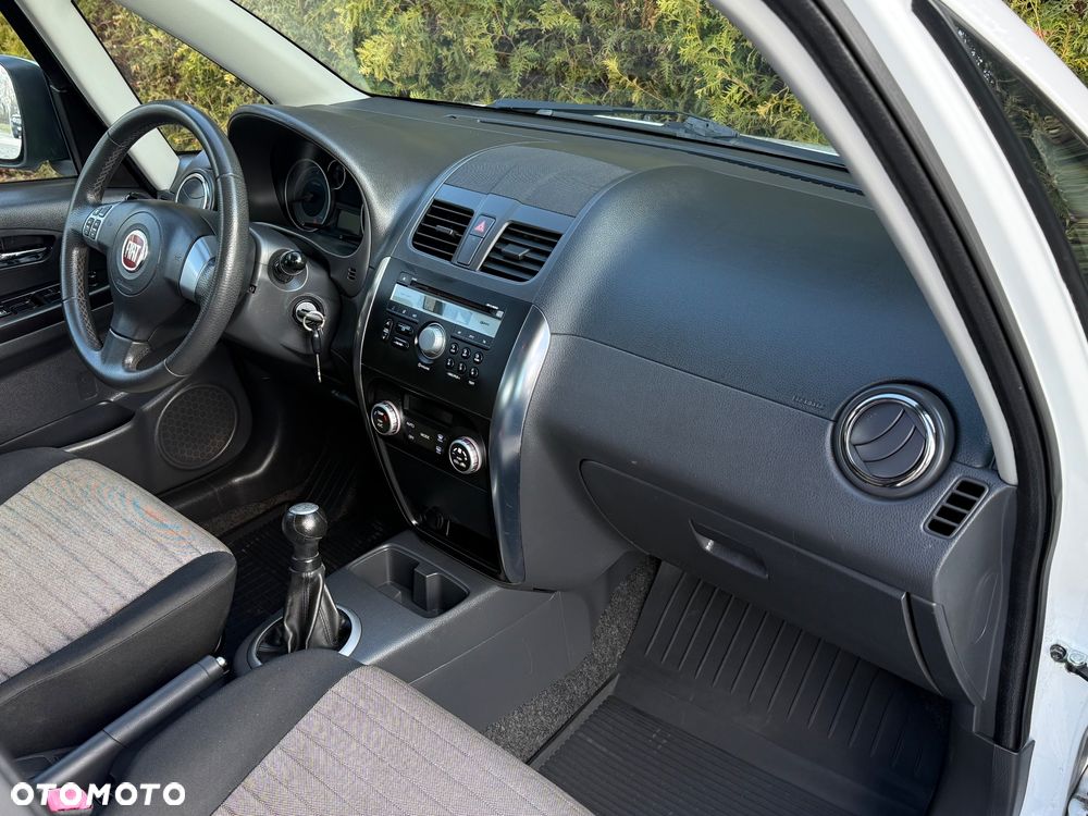 Fiat Sedici 1.6 16V 4x4 Lounge - 12