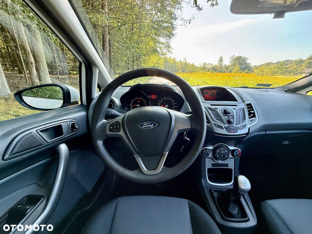 Ford Fiesta 1.25 Ambiente - 39