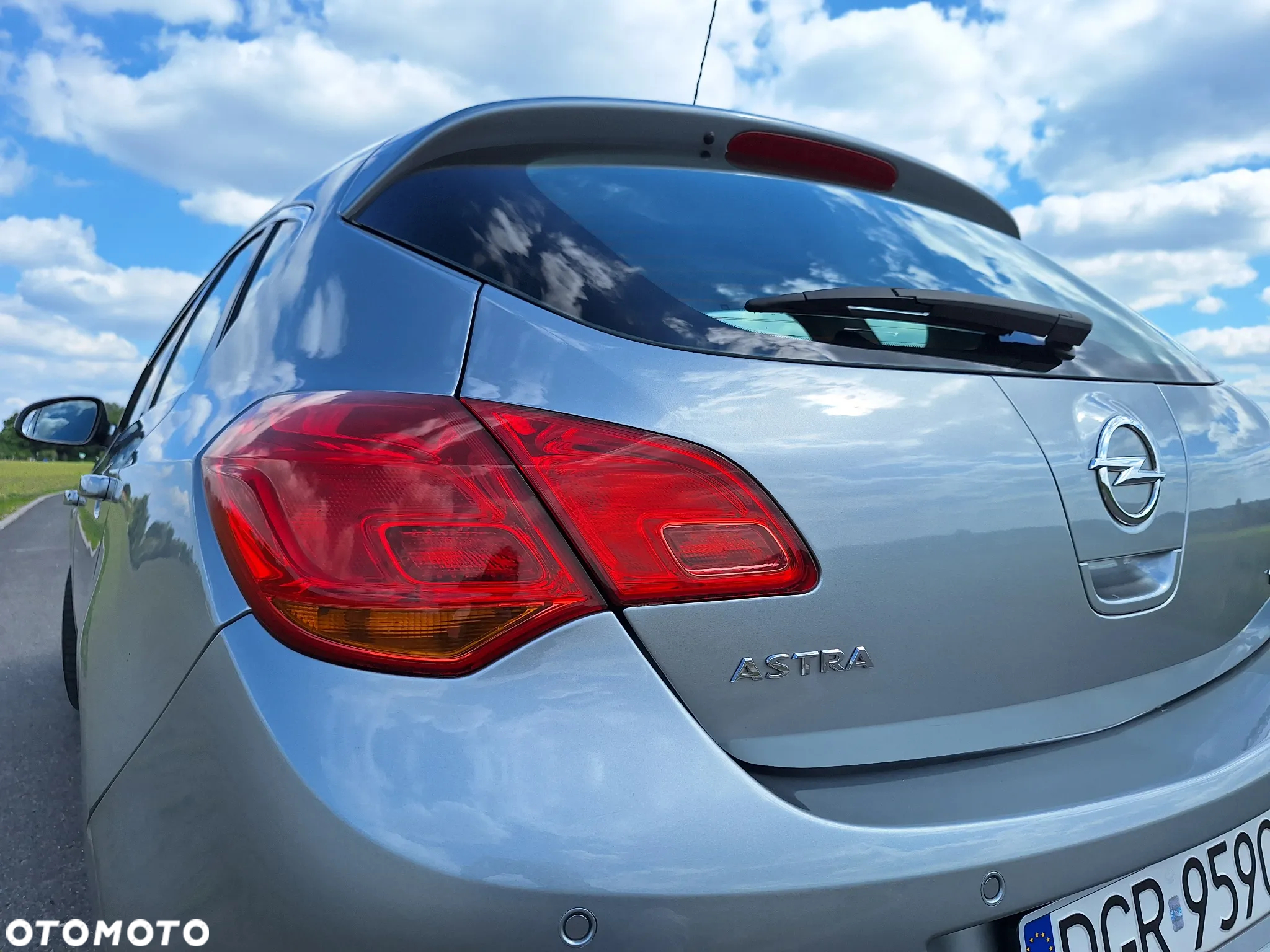 Opel Astra IV 1.4 T Cosmo - 5