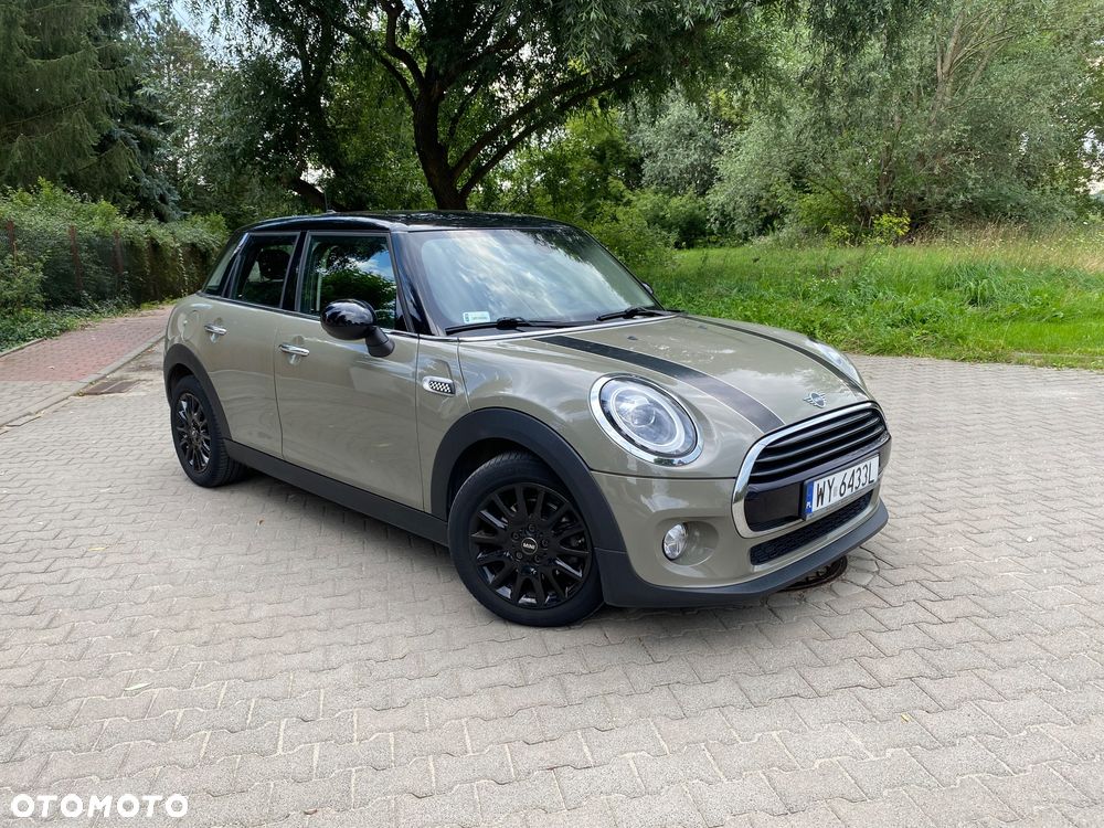 MINI Cooper Standard - 4