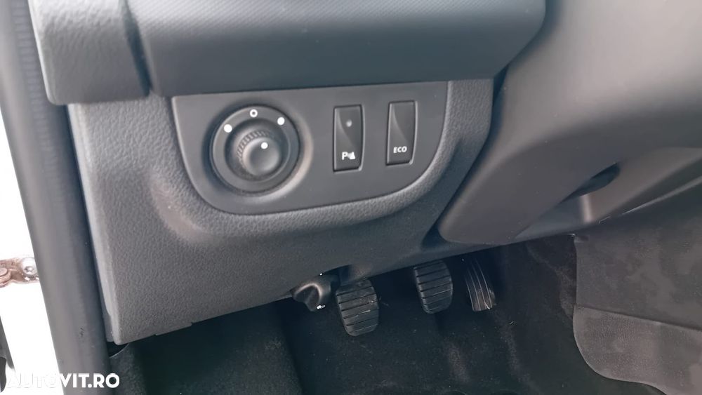 Dacia Logan Stepway 0.9 TCe Prestige - 12