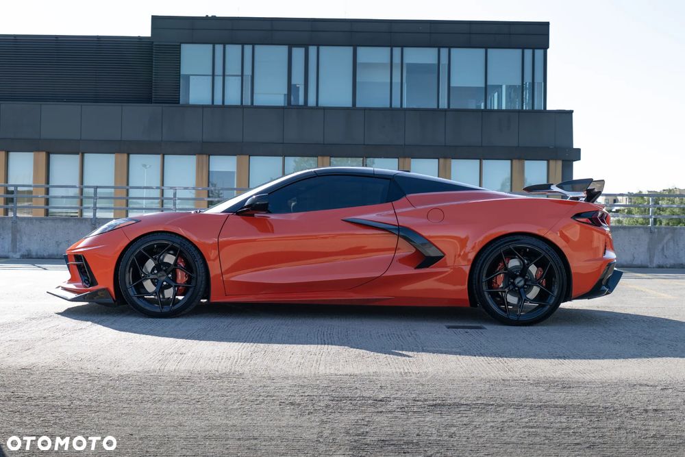 Chevrolet Corvette - 4