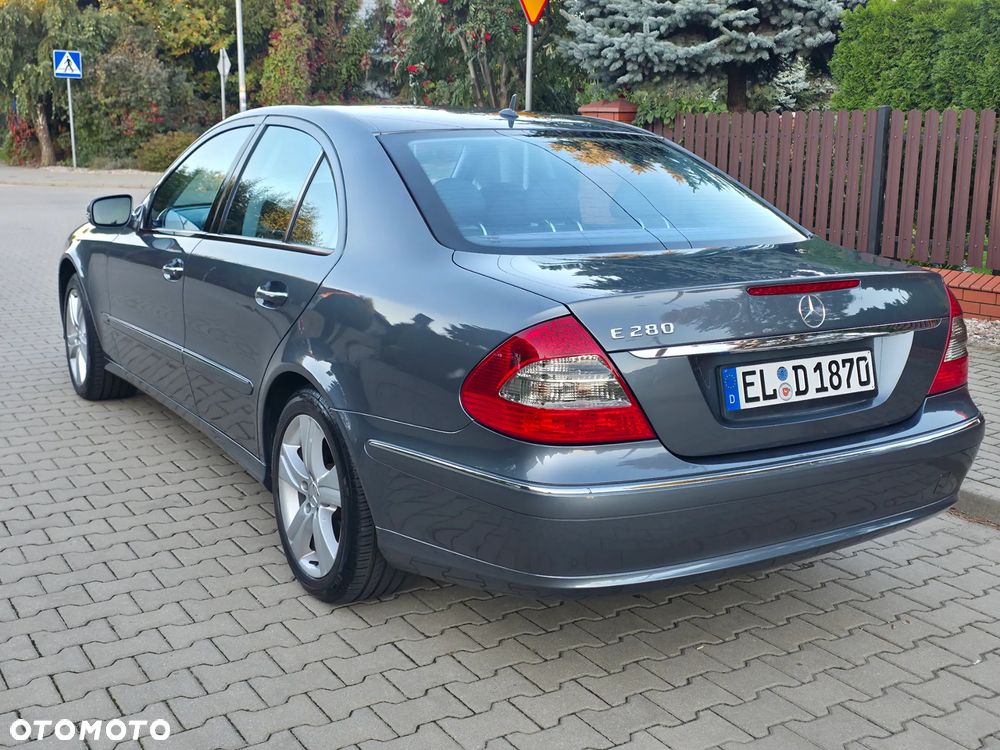 Mercedes-Benz Klasa E - 9