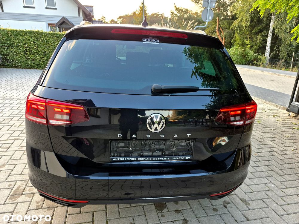 Volkswagen Passat - 15