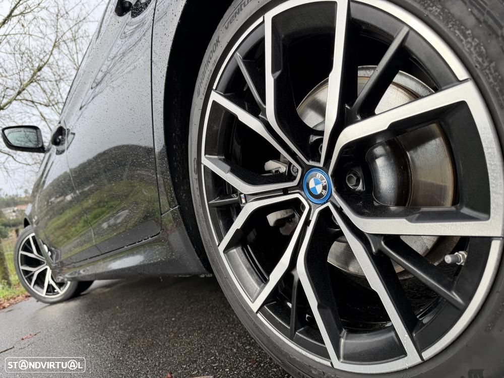 BMW 530 e Pack Desportivo M - 7