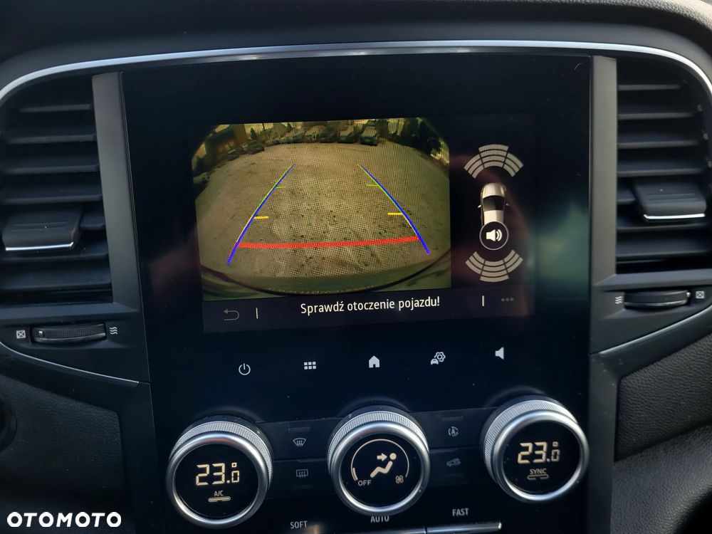 Renault Megane 1.5 Blue dCi Zen - 14