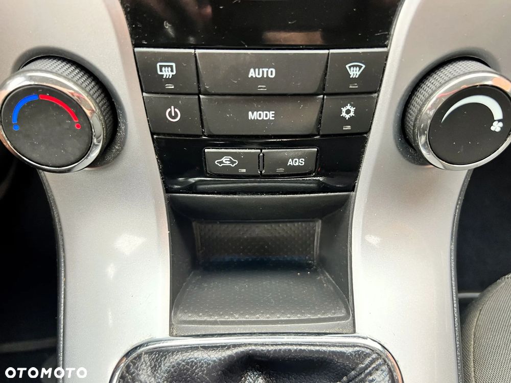 Chevrolet Cruze 1.4T LTZ - 32